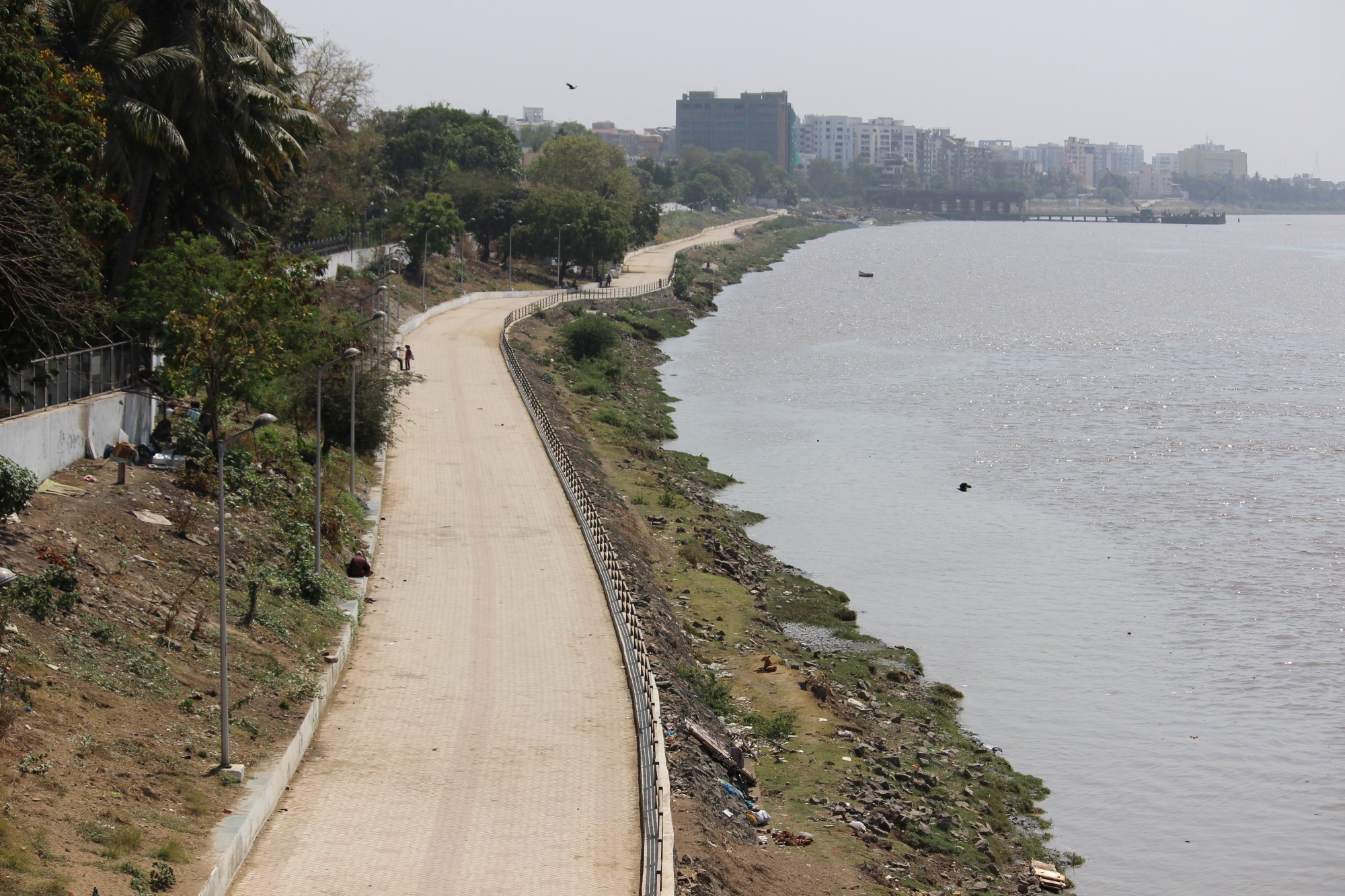 Tapi Riverfront, Surat: A Serene Escape to Nature's Beauty