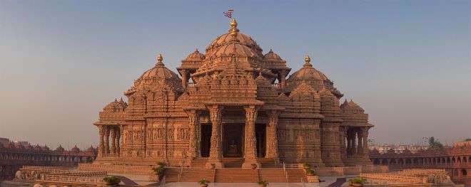 Swaminarayan Akshardham Temple: A Spiritual Haven