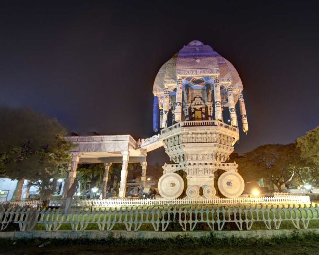 Valluvar Kottam, Chennai – A Monument to Tamil Literature and Culture