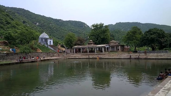 Rishikund, Rishikesh: A Sacred Hot Spring with Spiritual Significance