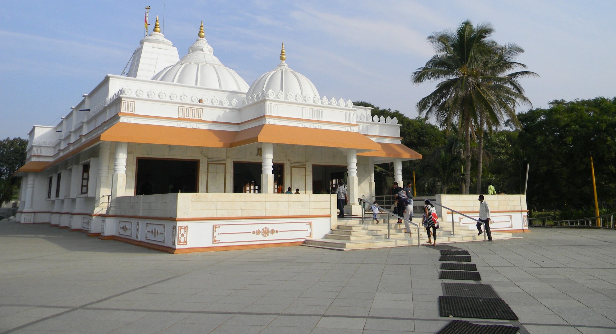 Shri Shirdi Sai Baba Temple, Surat: A Divine Experience of Peace and Blessings