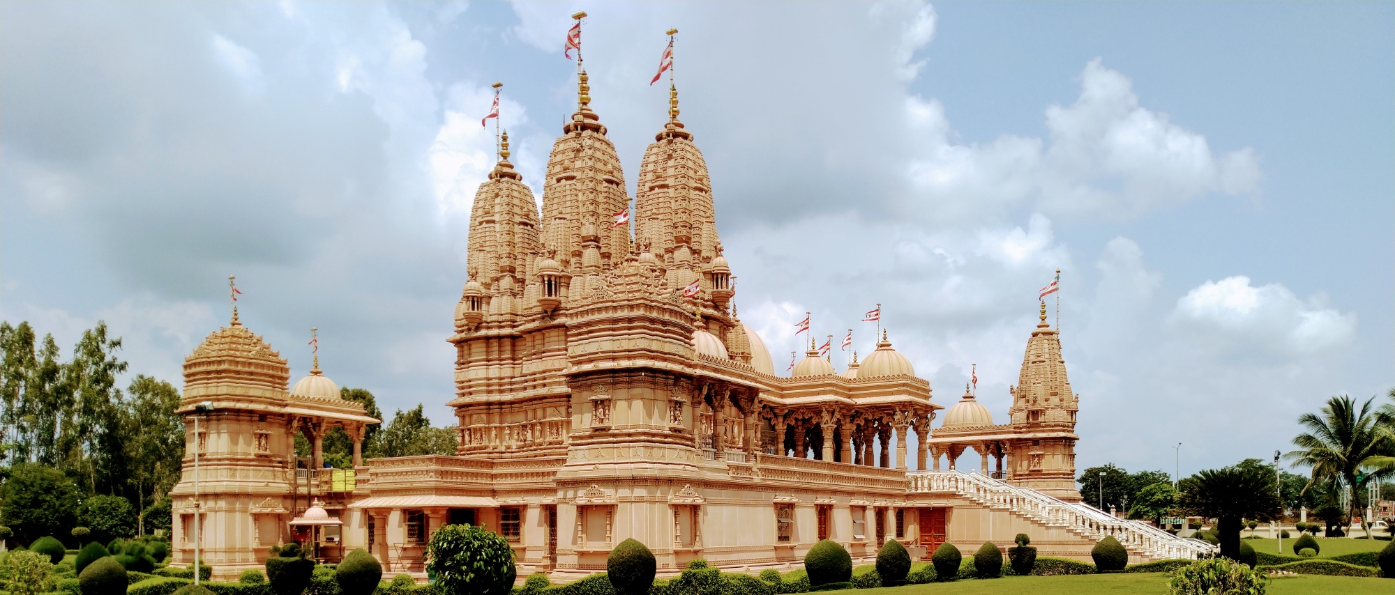 Swaminarayan Temple: A Spiritual Landmark in Surat