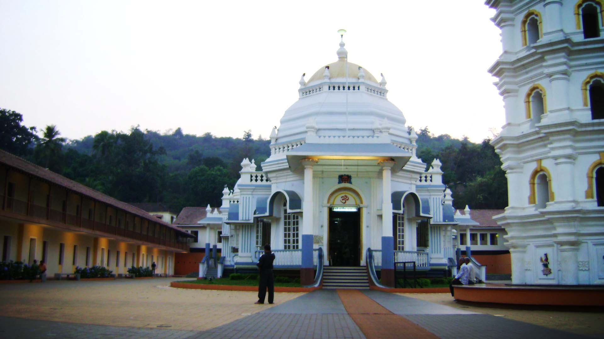 Shri Mangeshi Temple: A Spiritual Jewel in Goa