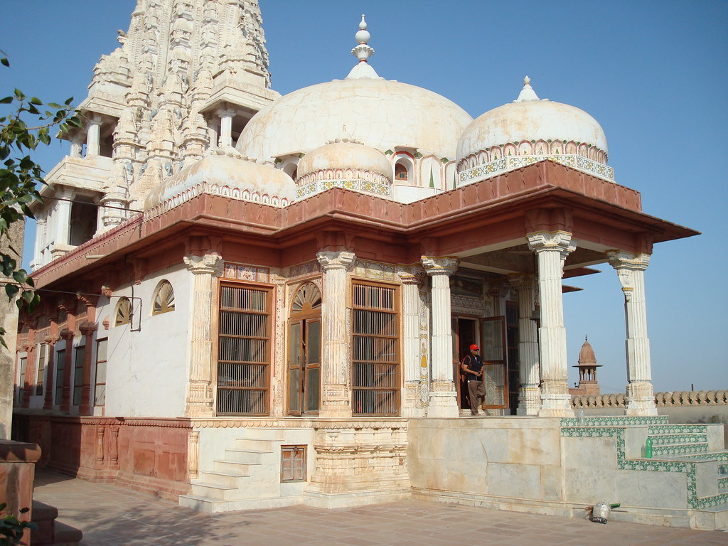 Bhandasar Jain Temple: A Marvel of Jain Architecture in Bikaner