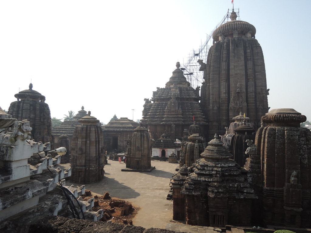 Lingaraj Temple, Bhubaneswar: A Divine Marvel of Architecture and Devotion