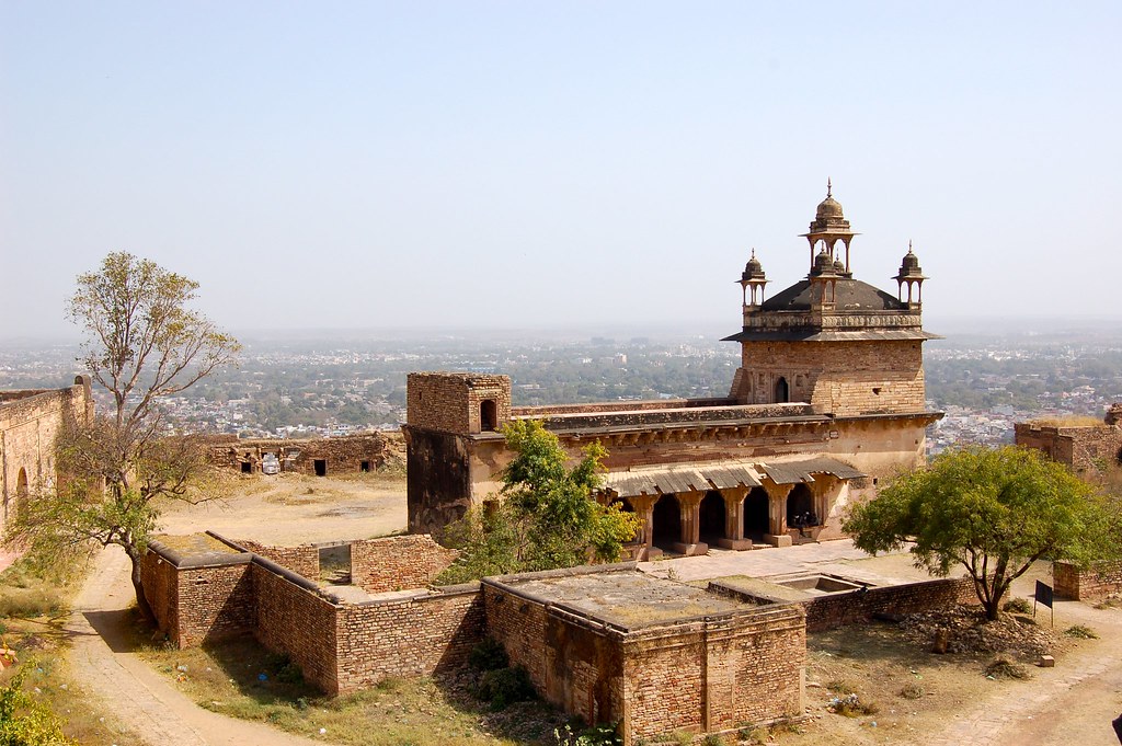 Gujari Mahal (State Archaeological Museum), Gwalior: A Glimpse into Royal Heritage and Ancient Artifacts