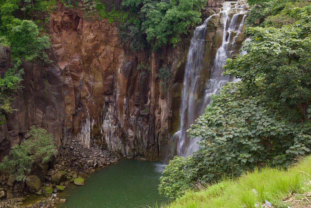 Patalpani Waterfalls: A Majestic Natural Wonder in Indore