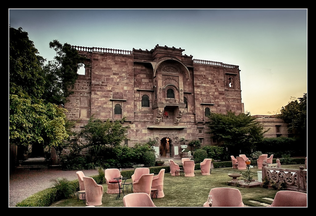 Fort Chanwa: A Regal Escape in the Thar Desert