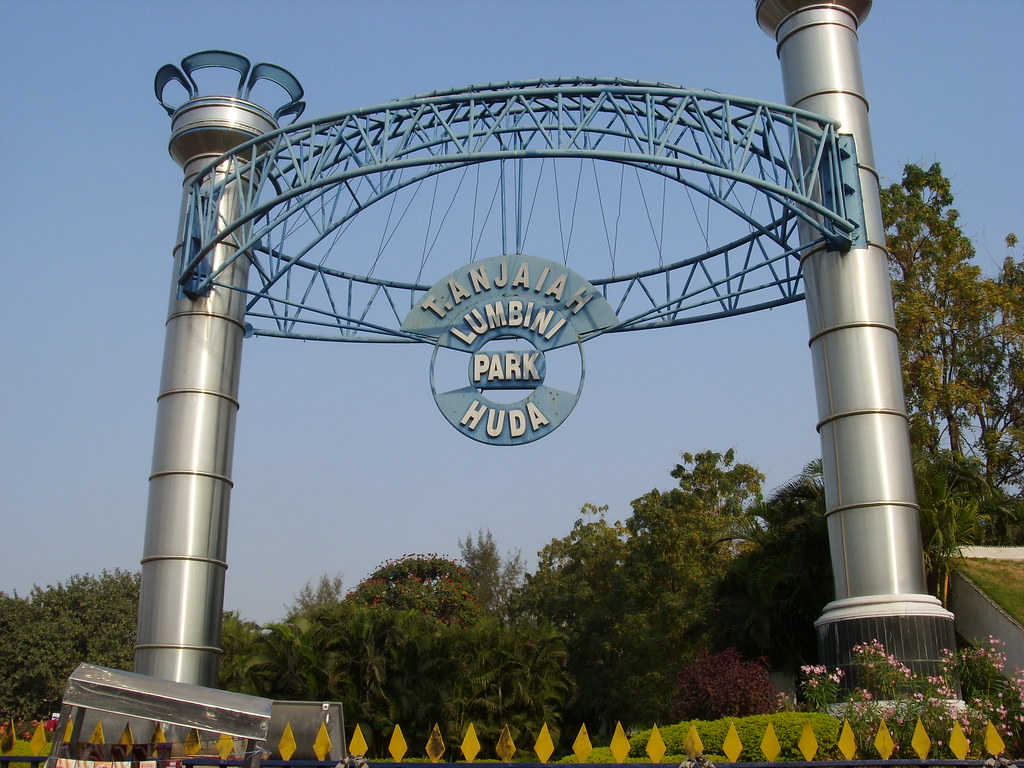 Lumbini Park: A Picturesque Retreat in Hyderabad