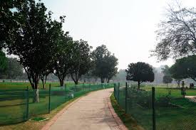 S K Puri Children's Park, Patna: A Fun Haven for Families and Fitness Enthusiasts