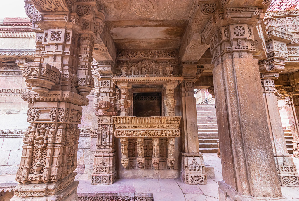 Adalaj Stepwell: A Marvel of Ancient Architecture in Gandhinagar