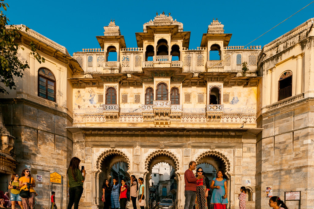 Explore the Majestic Bagore Ki Haveli in Udaipur: A Glimpse of Royal Heritage and Culture