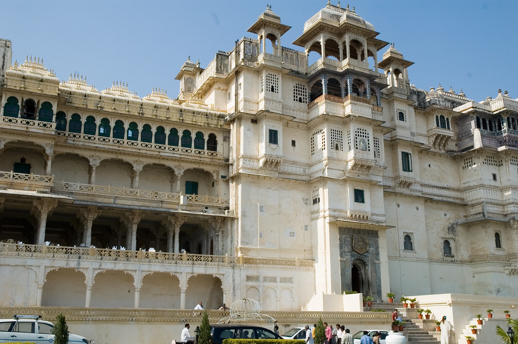 City Palace Udaipur: A Majestic Heritage Landmark